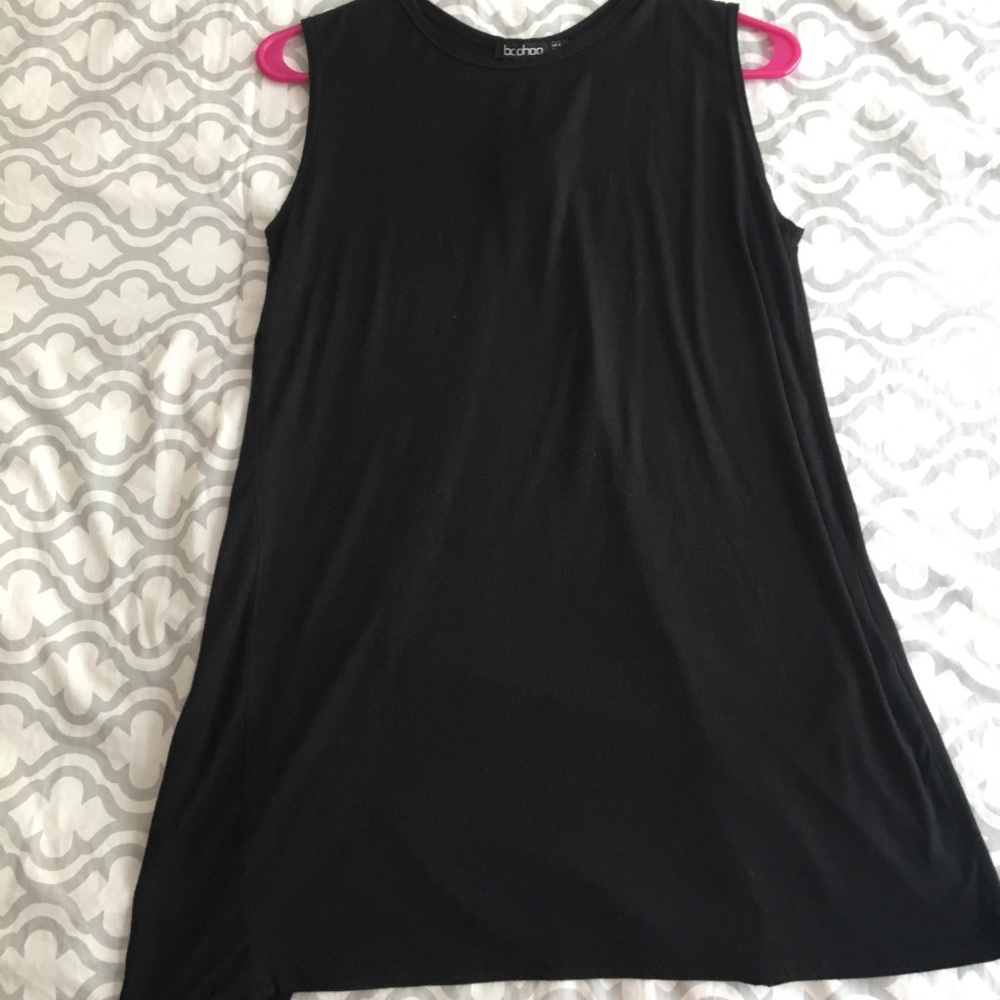 NWT‼️ BooHoo Open Back Tank 🖤